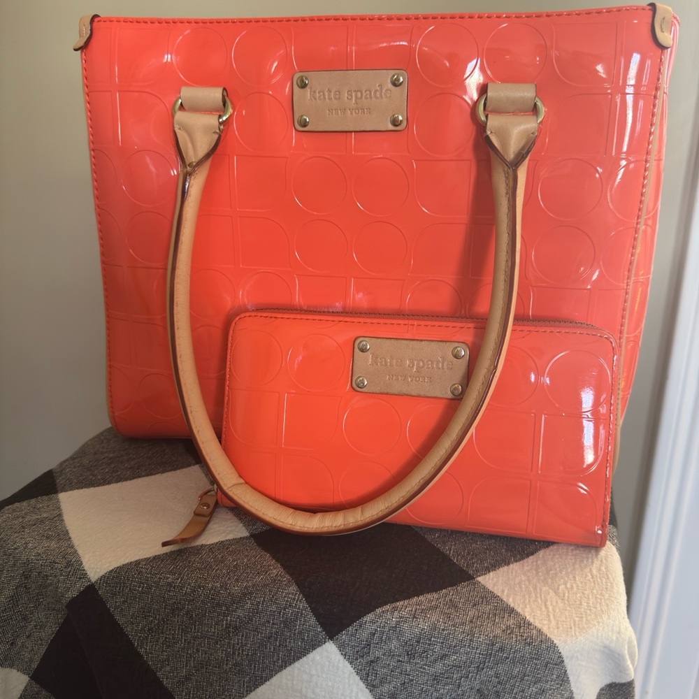 kate spade New York Patent Leather Tote in Coral